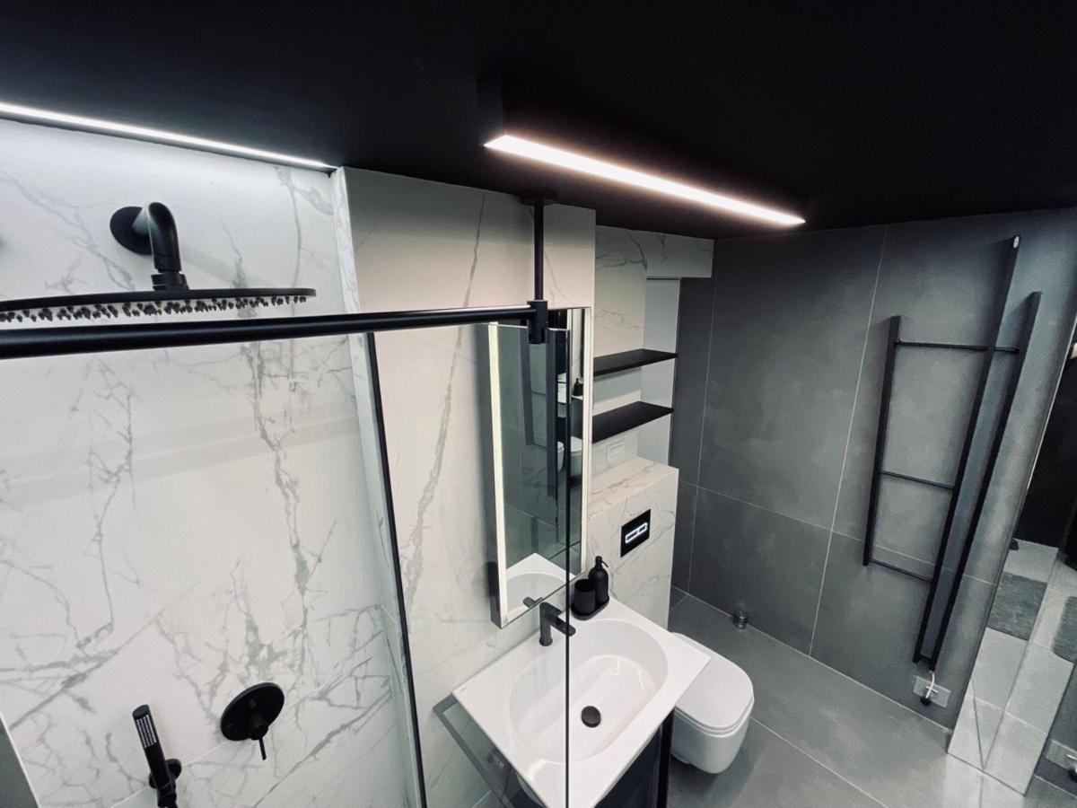 The Hatz By Rh Living Bucureşti Ngoại thất bức ảnh